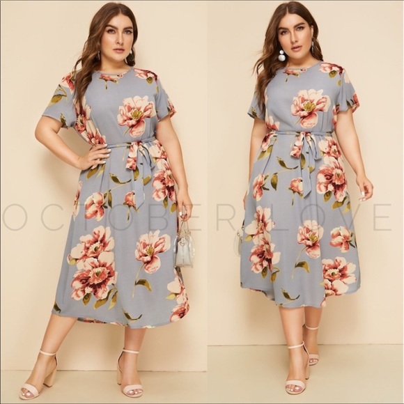 Curvy Fit Floral Midi Dress 🌺🌺 - Picture 2 of 3